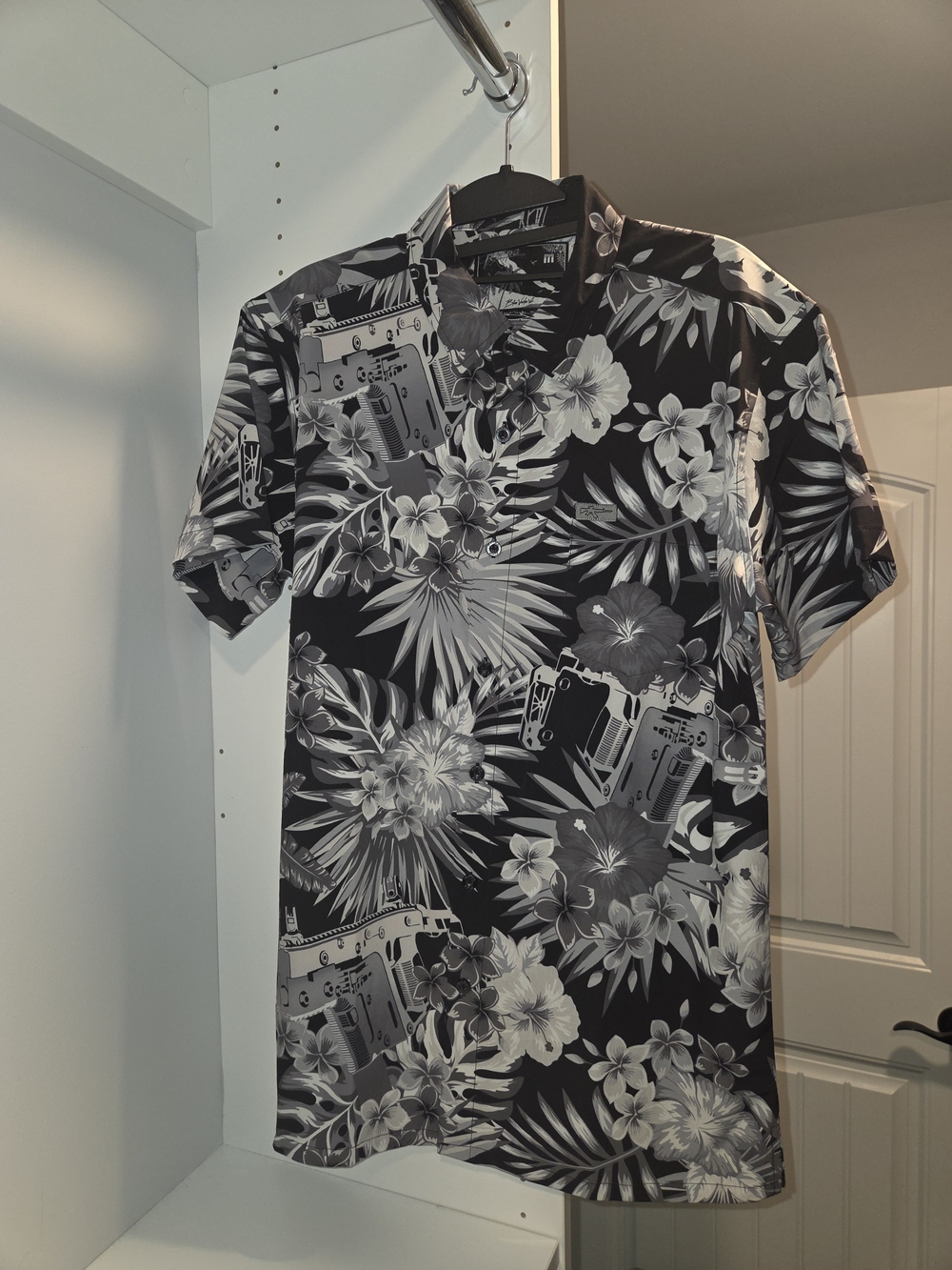 Tropical Black & White Short-Sleeve Button-Down Shirt